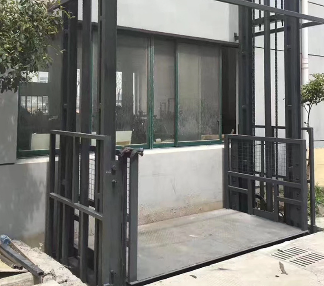 宁夏导轨式施工升降机助力民生工程提速增效